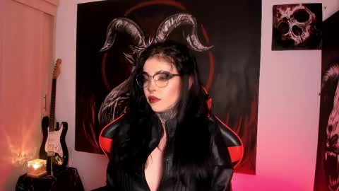 Snapshot of laurenrousexx chatting on May 2026 02:07:02 AM LAUREN INDEPENDENT MODEL HELP ME REACH 100 LIKES PLS online show from May 2026 02:07:02 AM