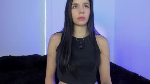 laurensmith9 online show from November 2025 12:19:02 PM