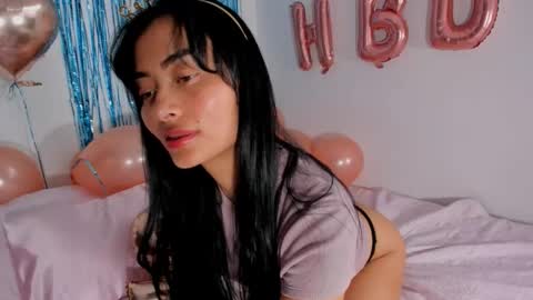 Snapshot of laurent_a chatting on December 2025 07:09:01 PM Lucie online show from December 2025 07:09:01 PM