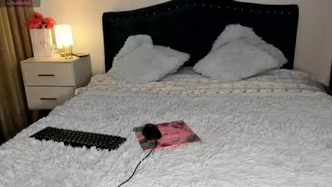 daniela angel     online show from February 2025 11:28:01 AM