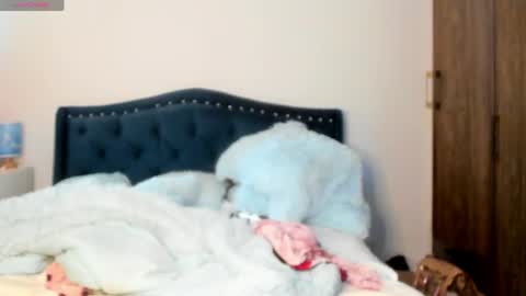daniela angel     online show from June 2026 11:55:01 AM