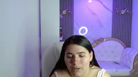 laura  online show from June 2026 07:48:01 PM