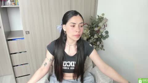 Lauryn online show from May 2026 06:56:02 PM