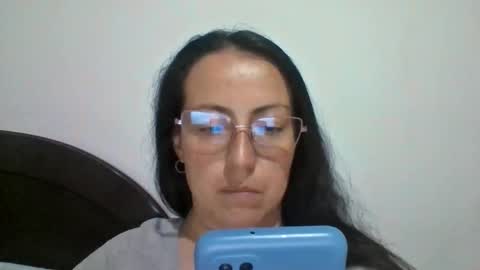 Laury  online show from March 2026 03:44:01 AM