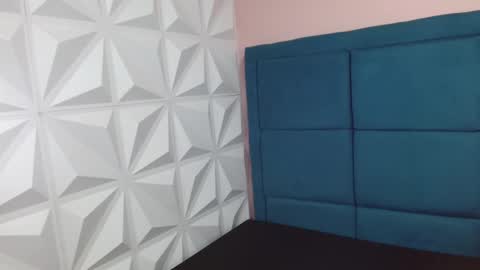 Snapshot of laurynjeffers chatting on March 2025 01:10:02 PM LaurynJeffers online show from March 2025 01:10:02 PM