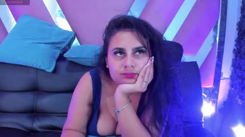  LaurynJeffers  online show from April 2026 06:01:02 PM