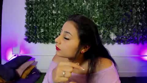  LaurynJeffers  online show from April 2026 09:12:01 PM
