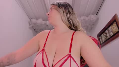 Lauu G online show from October 2025 09:16:01 AM