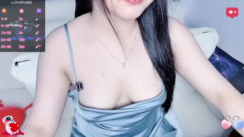 Snapshot of lavender_02 chatting on April 2026 12:19:02 AM Tina online show from April 2026 12:19:02 AM
