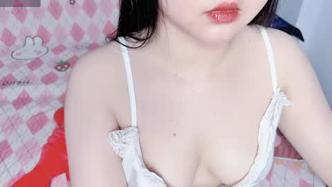 Snapshot of lavender_02 chatting on May 2026 04:01:02 PM Tina online show from May 2026 04:01:02 PM