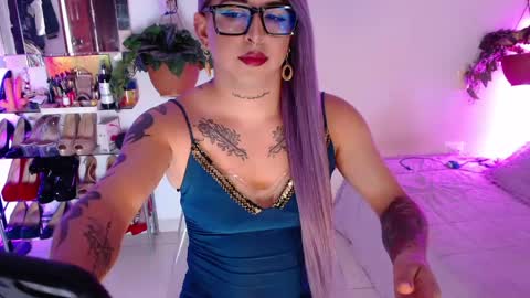 Snapshot of laveneno_ortiz07 chatting on May 2026 11:33:02 PM Cristina online show from May 2026 11:33:02 PM