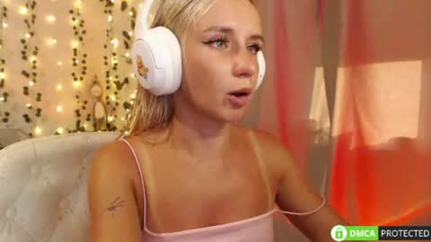 Mia online show from July 2026 03:08:02 PM