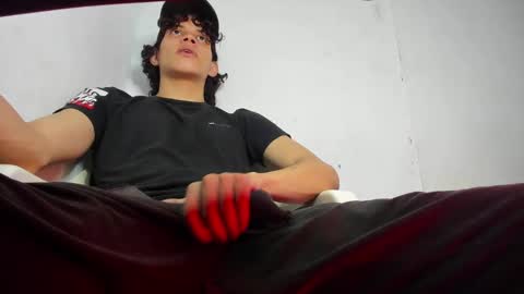 ZAmbrano online show from October 2025 05:08:02 AM