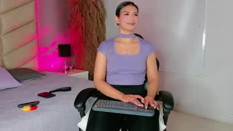 laya online show from December 2025 03:33:01 AM