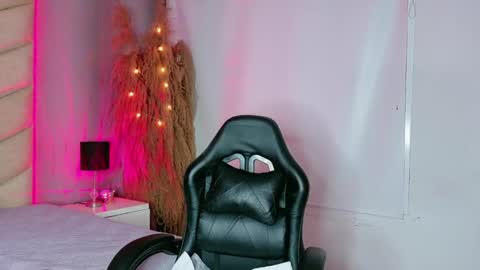 laya online show from December 2025 03:57:01 AM