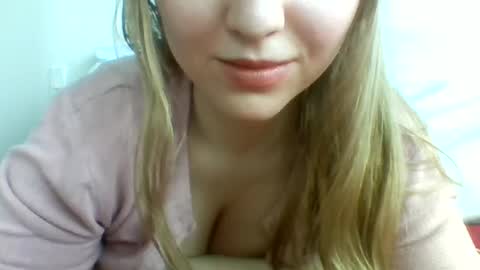 layannalea online show from February 2025 09:50:01 PM