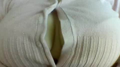 layannalea online show from April 2026 09:34:01 PM