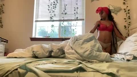 layla online show from September 2025 05:07:02 PM