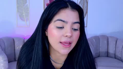 Snapshot of layla_breezee_ chatting on April 2026 05:30:01 PM Layla Breezee online show from April 2026 05:30:01 PM