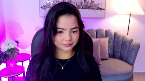 Snapshot of layla_breezee_ chatting on May 2026 11:59:02 AM Layla Breezee online show from May 2026 11:59:02 AM