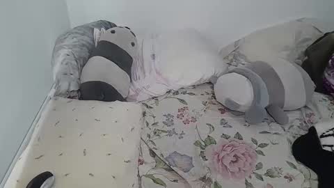 Layla online show from March 2026 10:35:01 PM