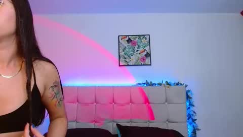 Lia and Rachel online show from December 2025 01:22:02 AM