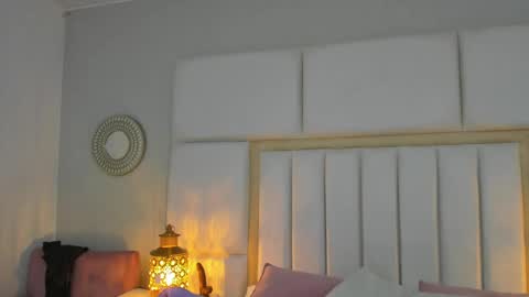 Lau online show from April 2026 07:00:01 PM