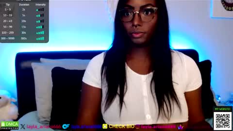 Snapshot of laylaariana chatting on October 2025 02:31:01 AM laylaariana online show from October 2025 02:31:01 AM