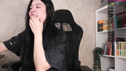 Lisa online show from February 2026 04:32:01 AM