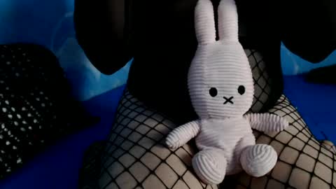 lazzy4ngel online show from June 2026 04:06:01 AM