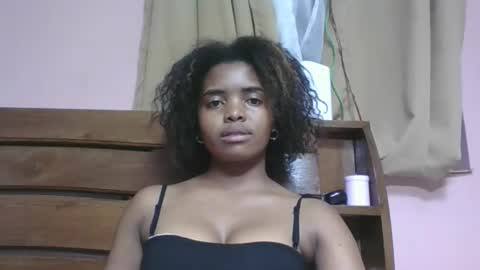 lea96546 online show from April 2026 01:43:02 PM