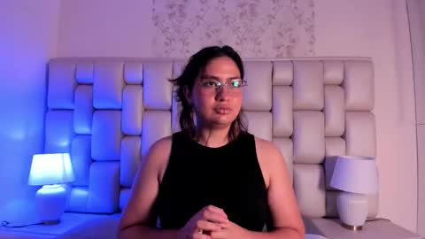 lea_hunter__ online show from November 2025 08:22:01 PM