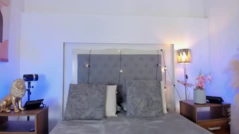 lea_walkerr online show from April 2026 07:40:02 PM