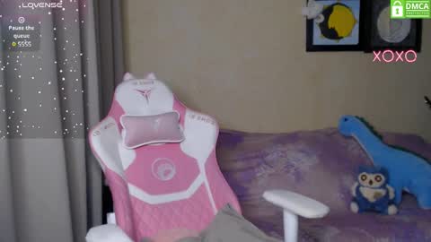 Snapshot of leah__gotty chatting on February 2025 04:26:02 AM Leah Gotty online show from February 2025 04:26:02 AM