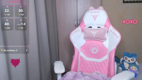 Snapshot of leah__gotty chatting on November 2025 03:17:01 AM Leah Gotty online show from November 2025 03:17:01 AM