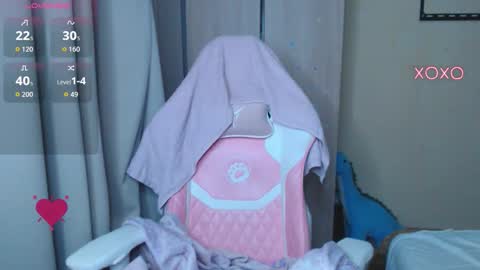 Snapshot of leah__gotty chatting on December 2025 02:06:02 AM Leah Gotty online show from December 2025 02:06:02 AM