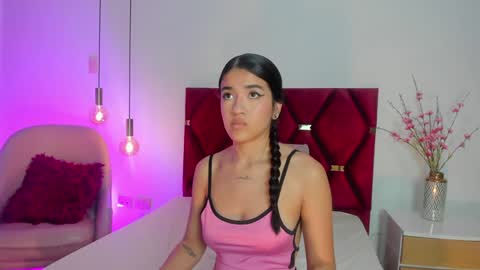 Leah Carter online show from December 2024 05:48:01 PM