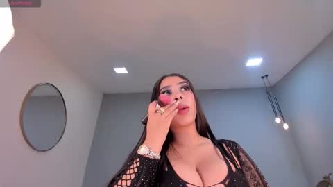 Snapshot of leahlombardi_ chatting on September 2025 05:23:02 PM leahlombardi_ online show from September 2025 05:23:02 PM