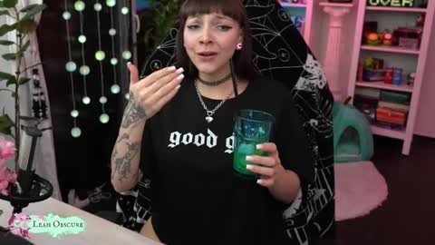 Leah online show from March 2026 08:16:02 PM