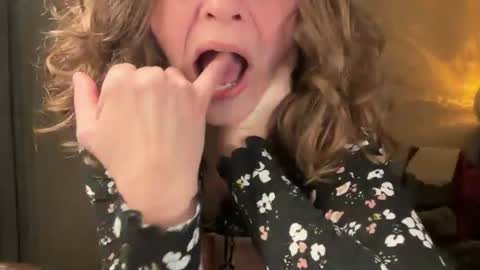 Leah Sparkles online show from March 2026 03:31:01 AM