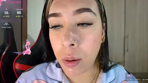 leah online show from July 2026 09:01:02 AM