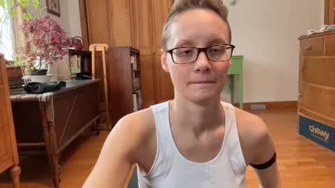 Lee online show from February 2025 04:39:02 PM