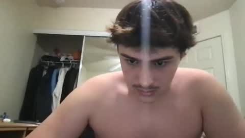 Snapshot of leakyboy9 chatting on November 2025 05:07:01 AM Leaky Boy online show from November 2025 05:07:01 AM