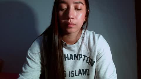 Snapshot of leanaalhub chatting on December 2024 09:42:01 AM leanaalhub online show from December 2024 09:42:01 AM