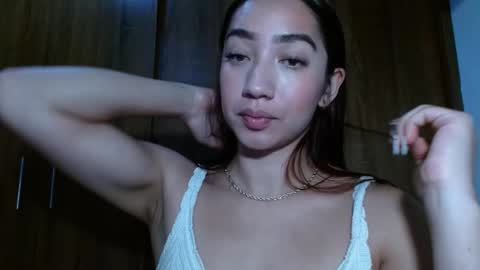 Snapshot of leanaalhub chatting on February 2025 02:29:02 AM leanaalhub online show from February 2025 02:29:02 AM