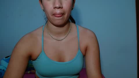 Snapshot of leanaalhub chatting on March 2025 07:30:01 AM leanaalhub online show from March 2025 07:30:01 AM