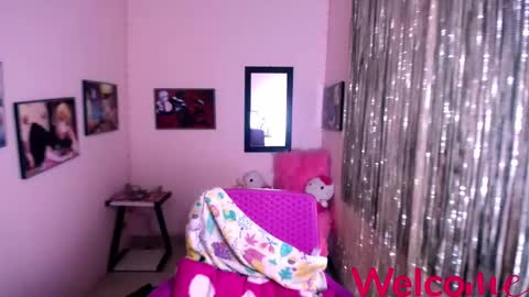 Snapshot of leandra_sex chatting on February 2025 12:44:01 PM Leandra online show from February 2025 12:44:01 PM
