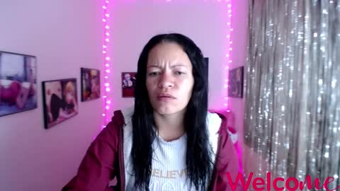Snapshot of leandra_sex chatting on February 2025 12:28:01 PM Leandra online show from February 2025 12:28:01 PM