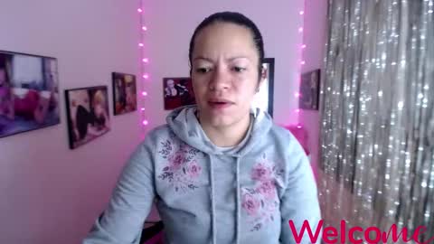 Snapshot of leandra_sex chatting on February 2025 12:13:01 PM Leandra online show from February 2025 12:13:01 PM