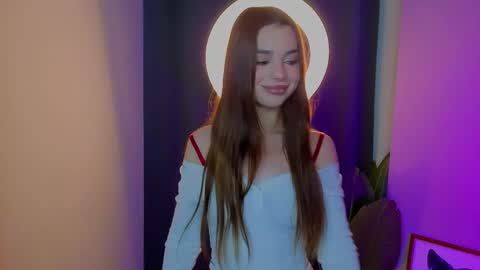 Sophie online show from April 2026 07:12:02 PM